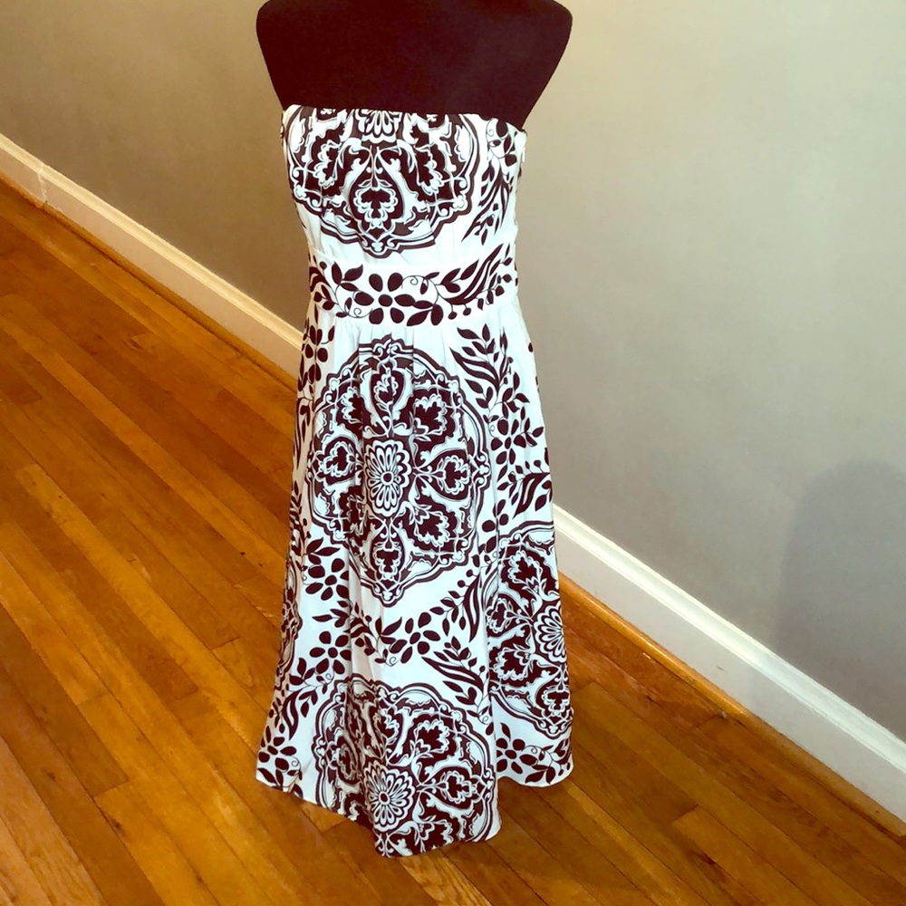 White House Black Market | 💯% Silk Strapless Dress | size 6